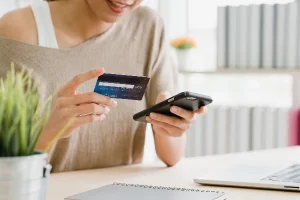 Authentification forte baisse des fraudes sur les paiements en ligne